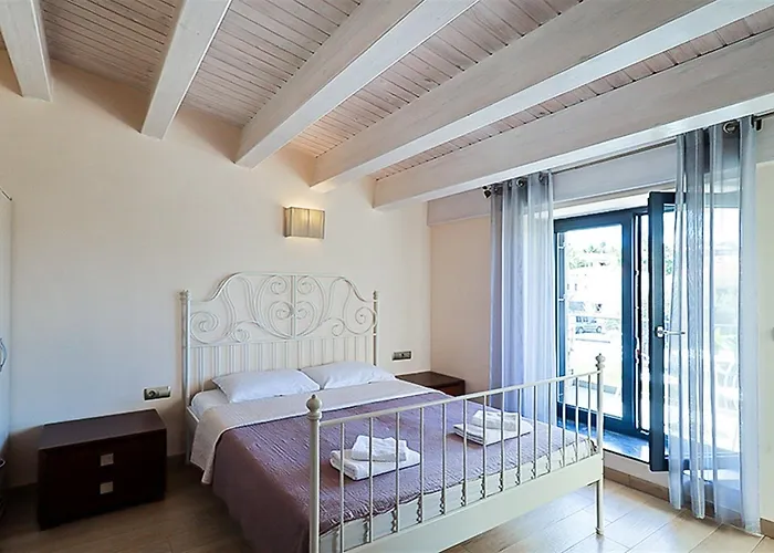 Twins House 2 Bedrooms 6 Guests هانيوتي
